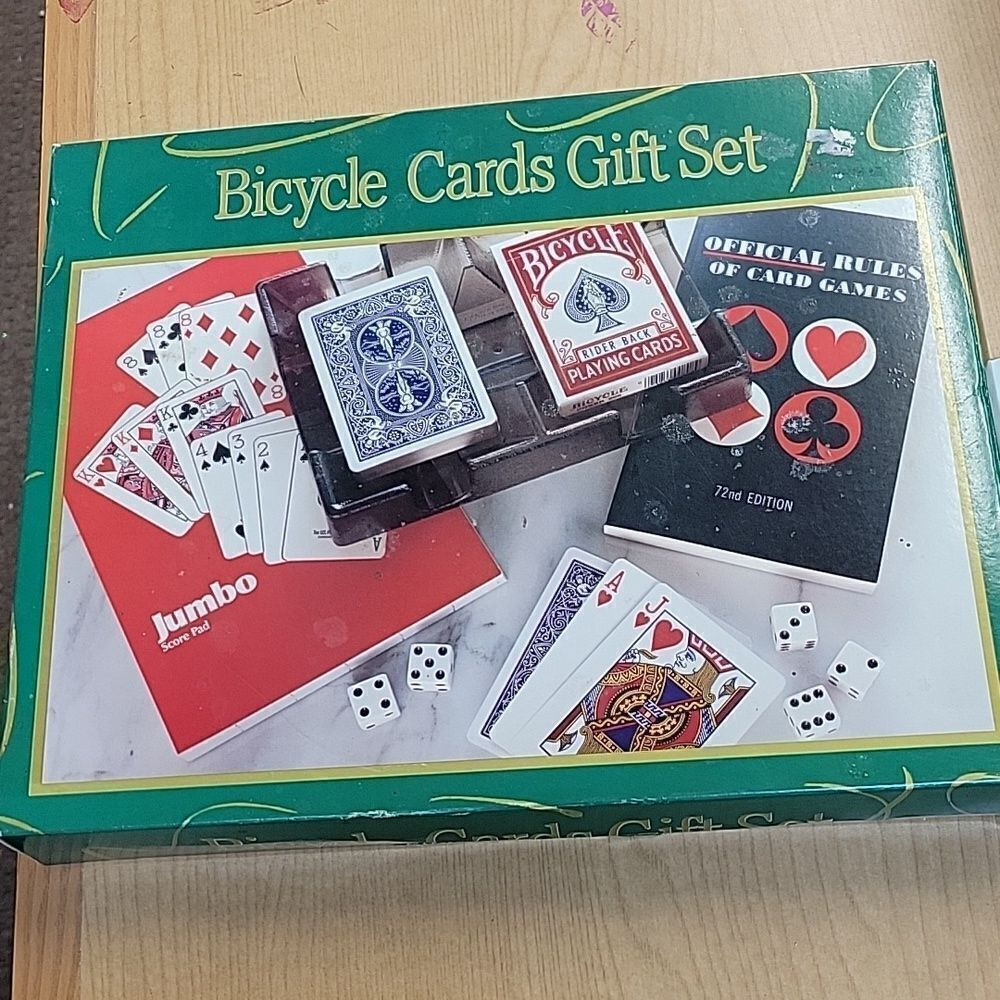Bicycle Cards Gift Set - Picture 9 of 11